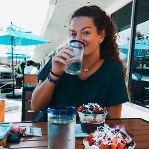 Meet your Posher, Jasmine